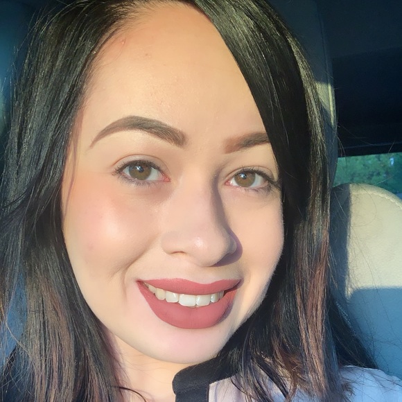 Meet your Posher, Edith - Picture 1 of 1